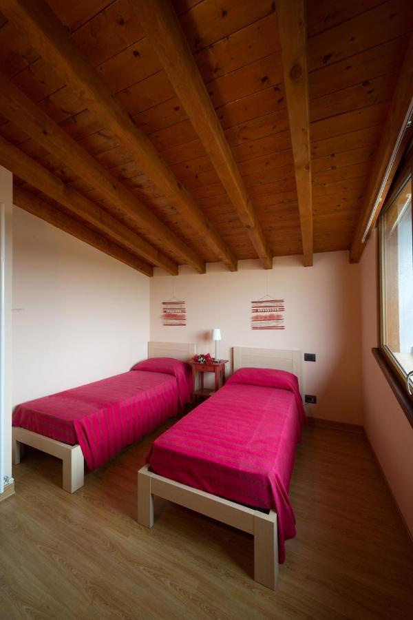 Aparthotel La Casa Del Nonno Monzambano Exterior foto