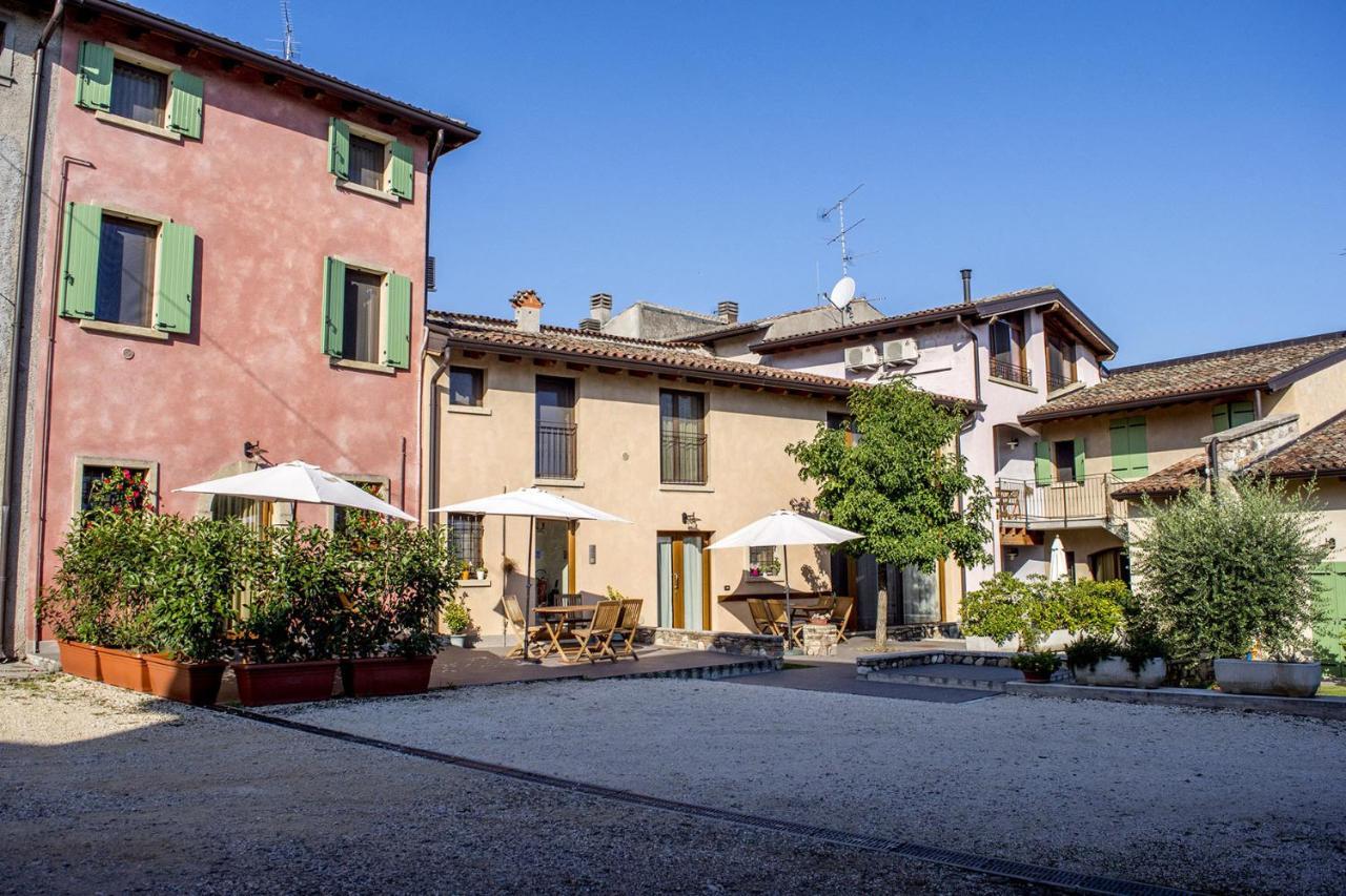 Aparthotel La Casa Del Nonno Monzambano Exterior foto