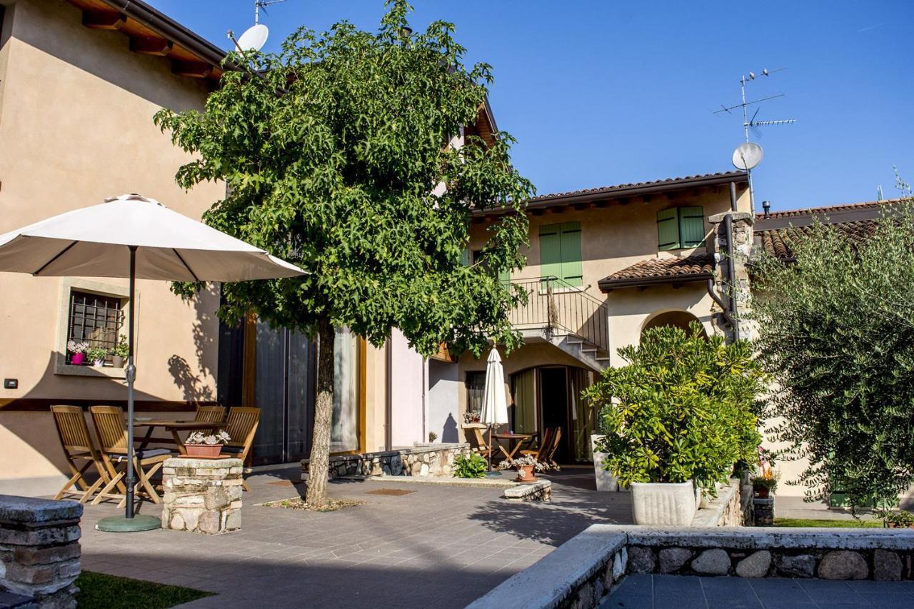 Aparthotel La Casa Del Nonno Monzambano Exterior foto